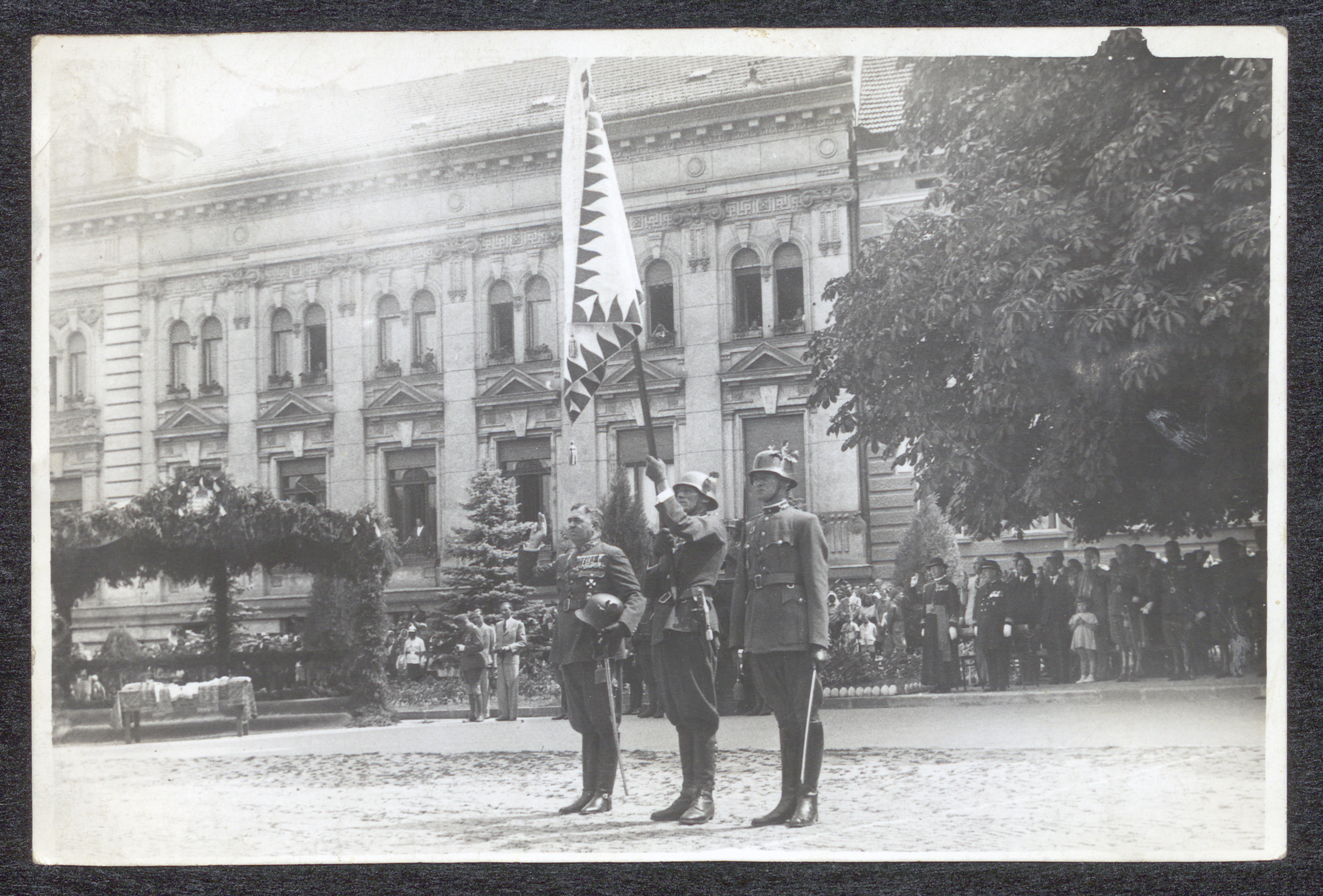 17. Gyalogezred zászlóavatása. Nagykanizsa, 1940. nyara
