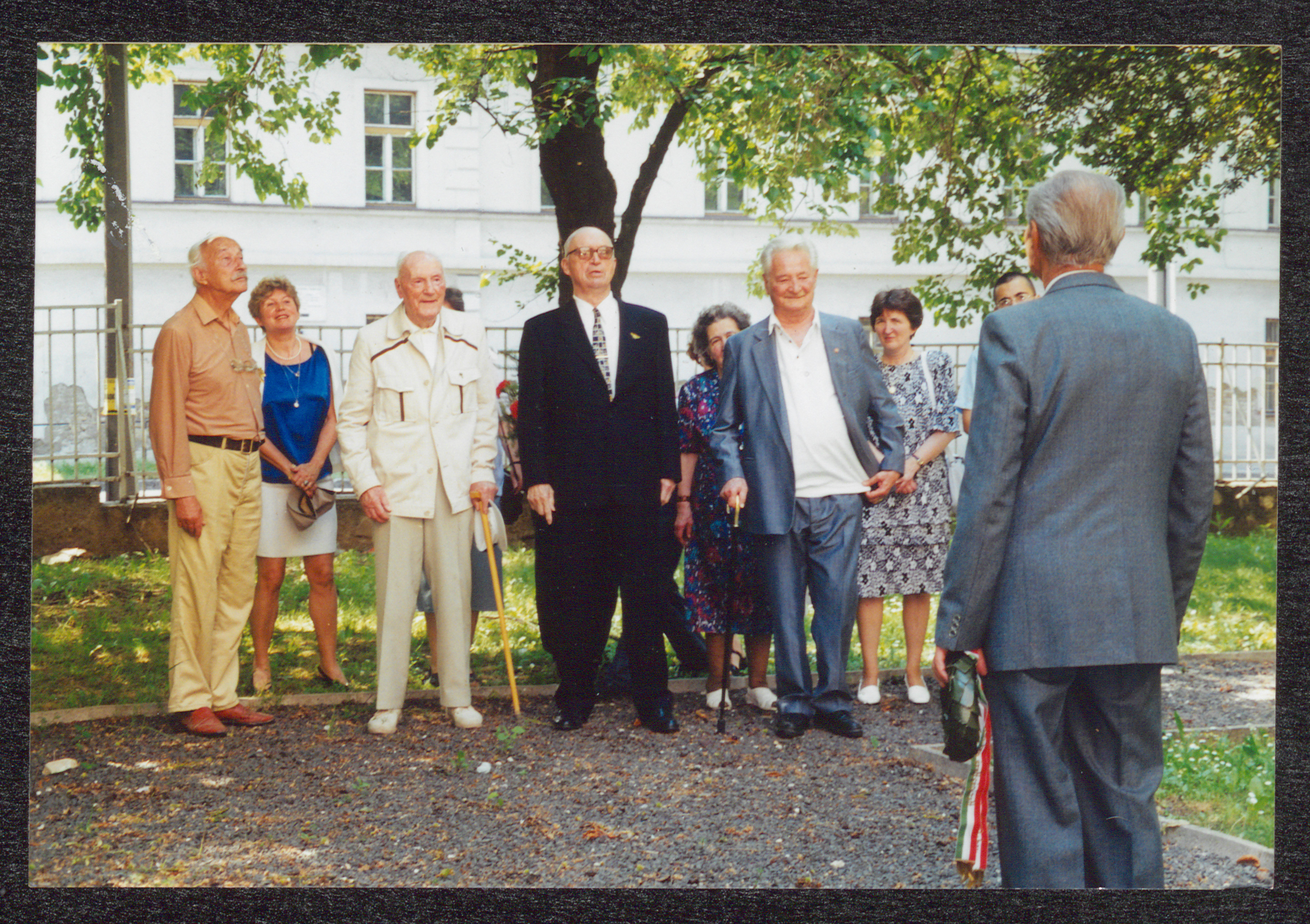 koszorúzás, Pécs, 2000. május 27.
